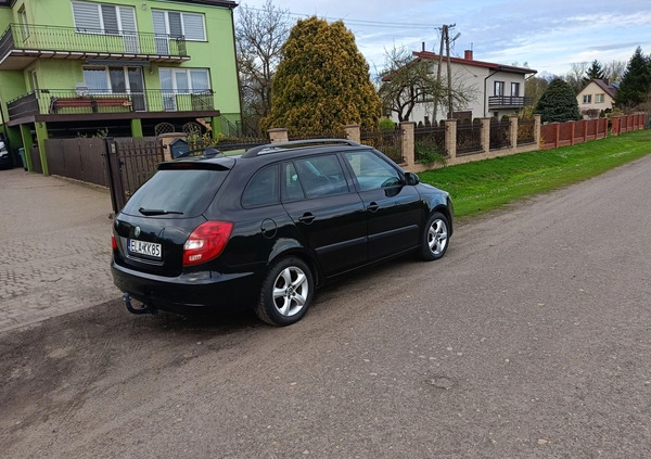 Skoda Fabia cena 13700 przebieg: 333353, rok produkcji 2010 z Nowa Sarzyna małe 106
